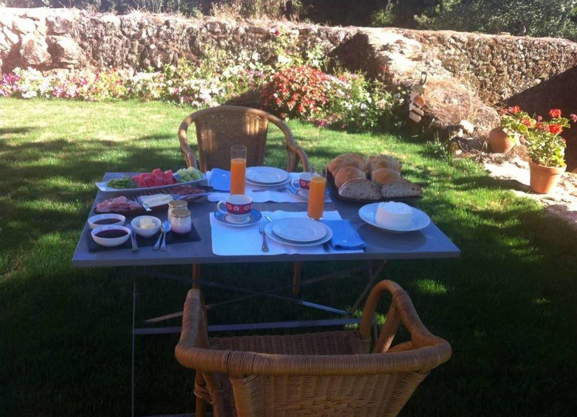 Affittacamere Quinta De Seves Covilhã Esterno foto